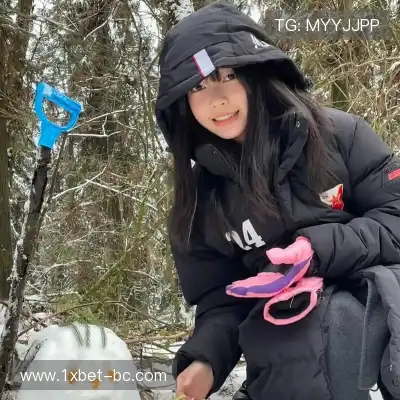 孔铃媚